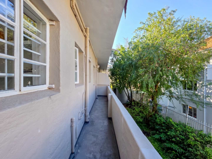 2 Bedroom Property for Sale in Tamboerskloof Western Cape
